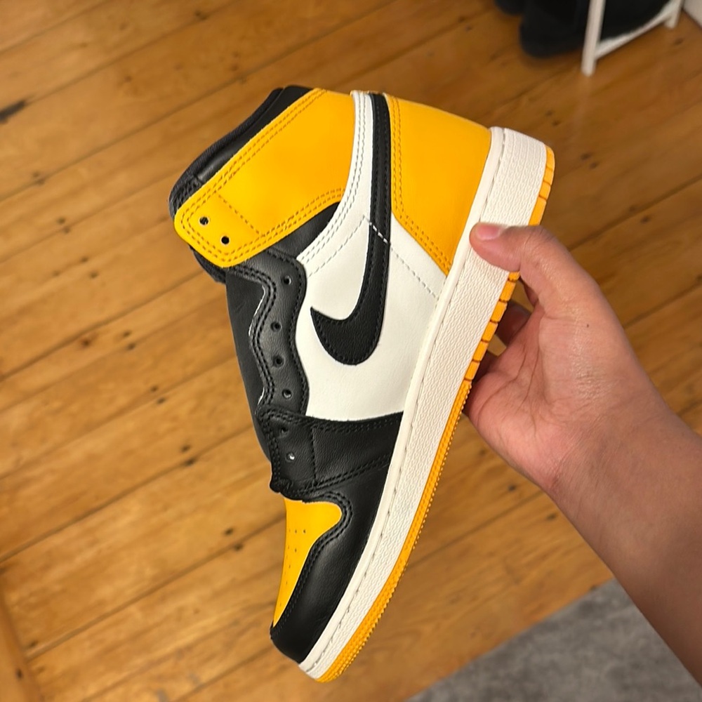 Nike Air Jordan Yellow Black Sneakers
